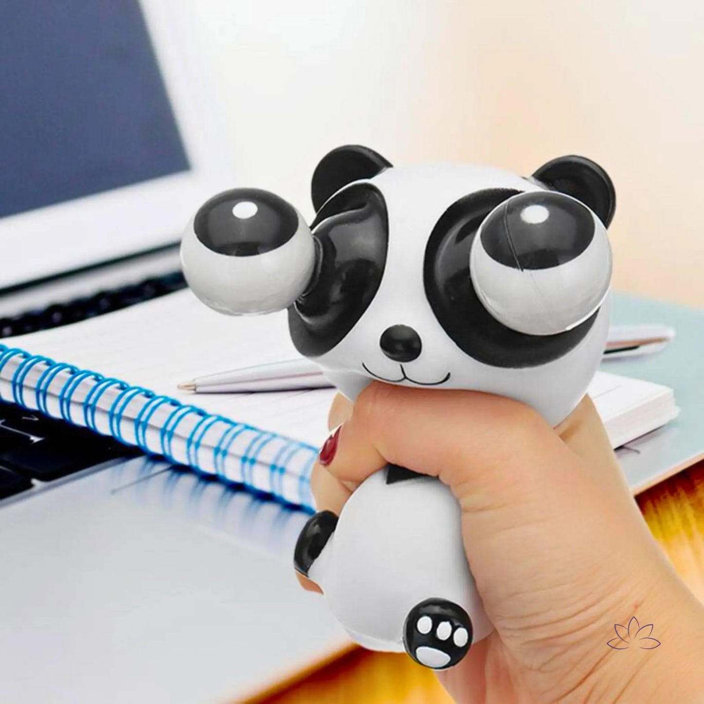 SquishyStress – Boneco Sensorial