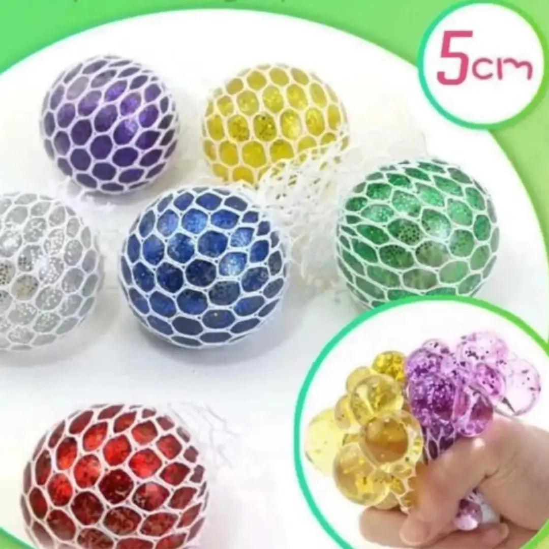 Bola anti-stress inspirada em uvas, ideal para relaxar e aliviar tensões.